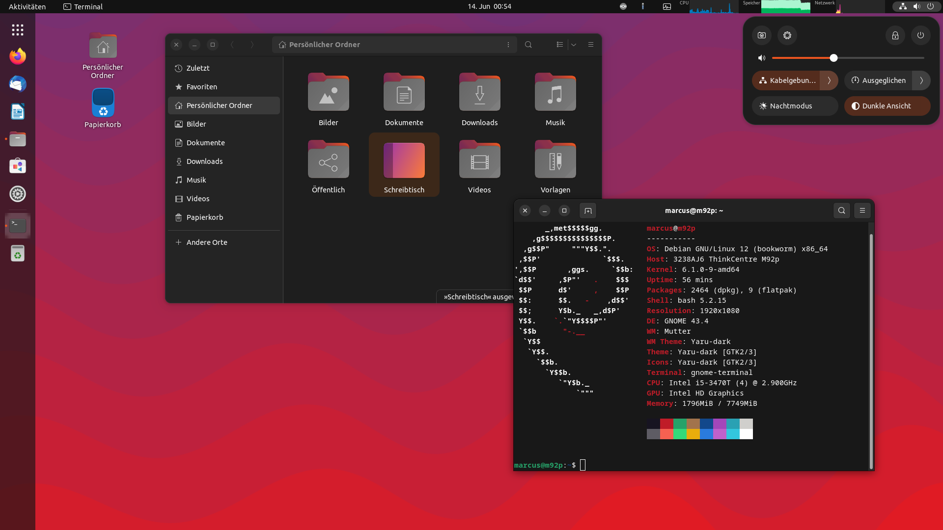 Ubuntuish Debian 12 Gnome Desktop